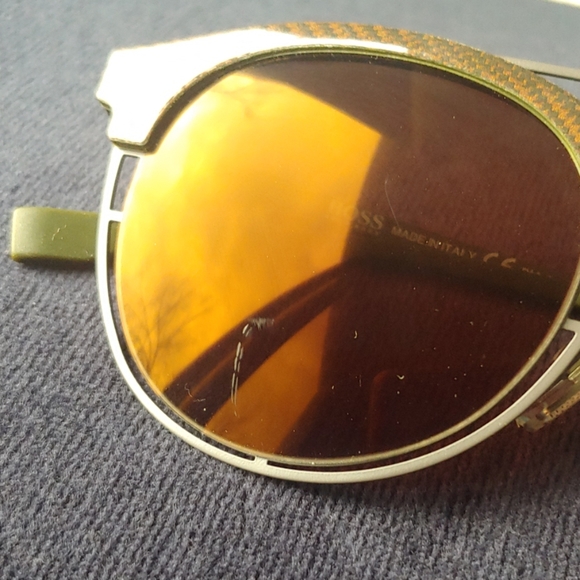 Hugo Boss Unisex Sunglasses - Picture 5 of 5